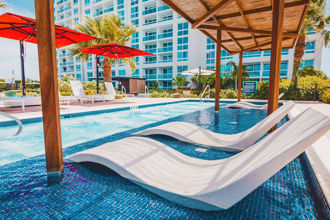 Radisson Blu Aruba Day Pass | ResortPass