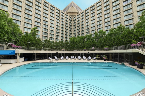 The Westin Kansas City at Crown Center: Pool & Spa Day Pass Kansas City