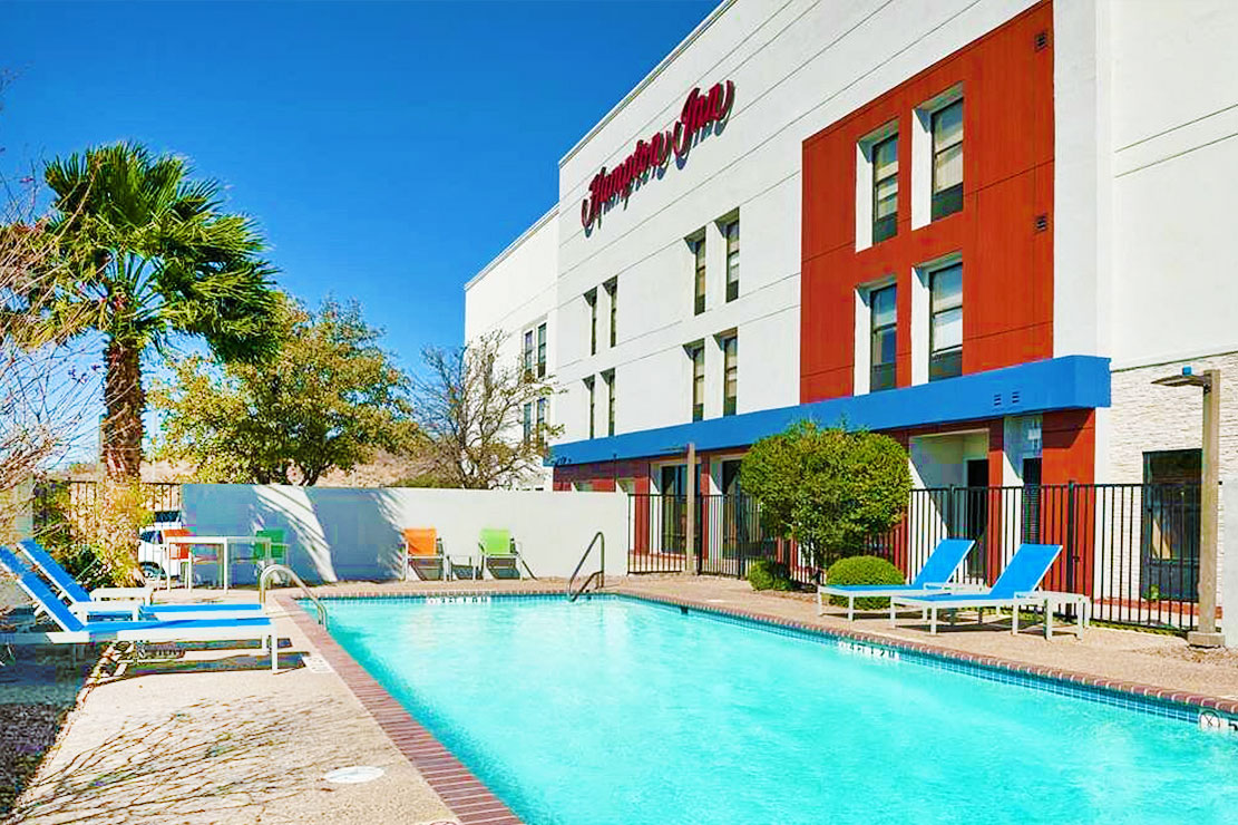 Hampton Inn Eagle Pass pool