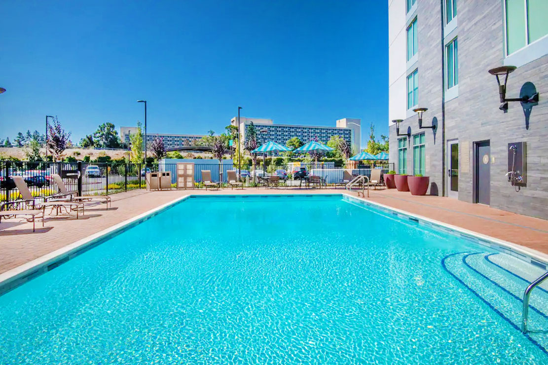 Hyatt Place San Jose Airport pool