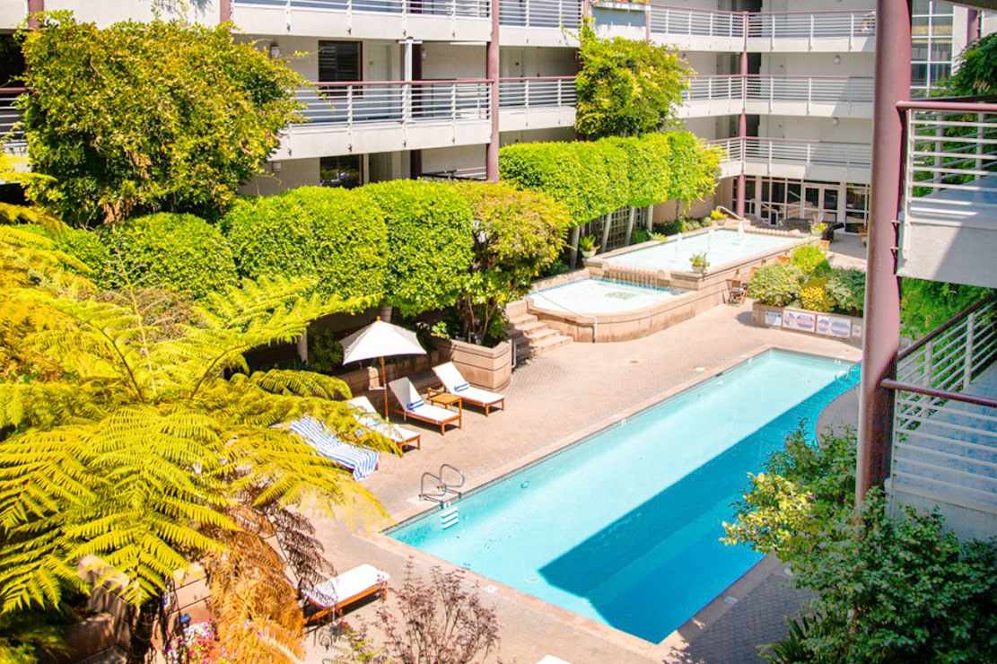 The Cupertino Hotel pool