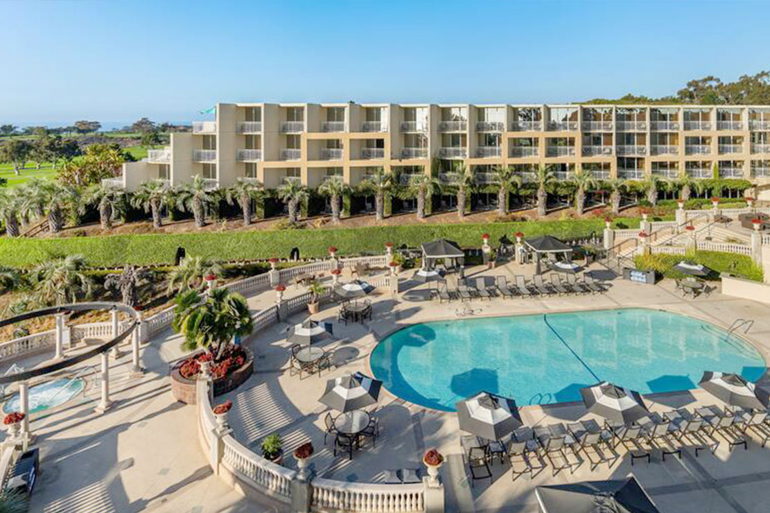 Hilton La Jolla Torrey Pines pool