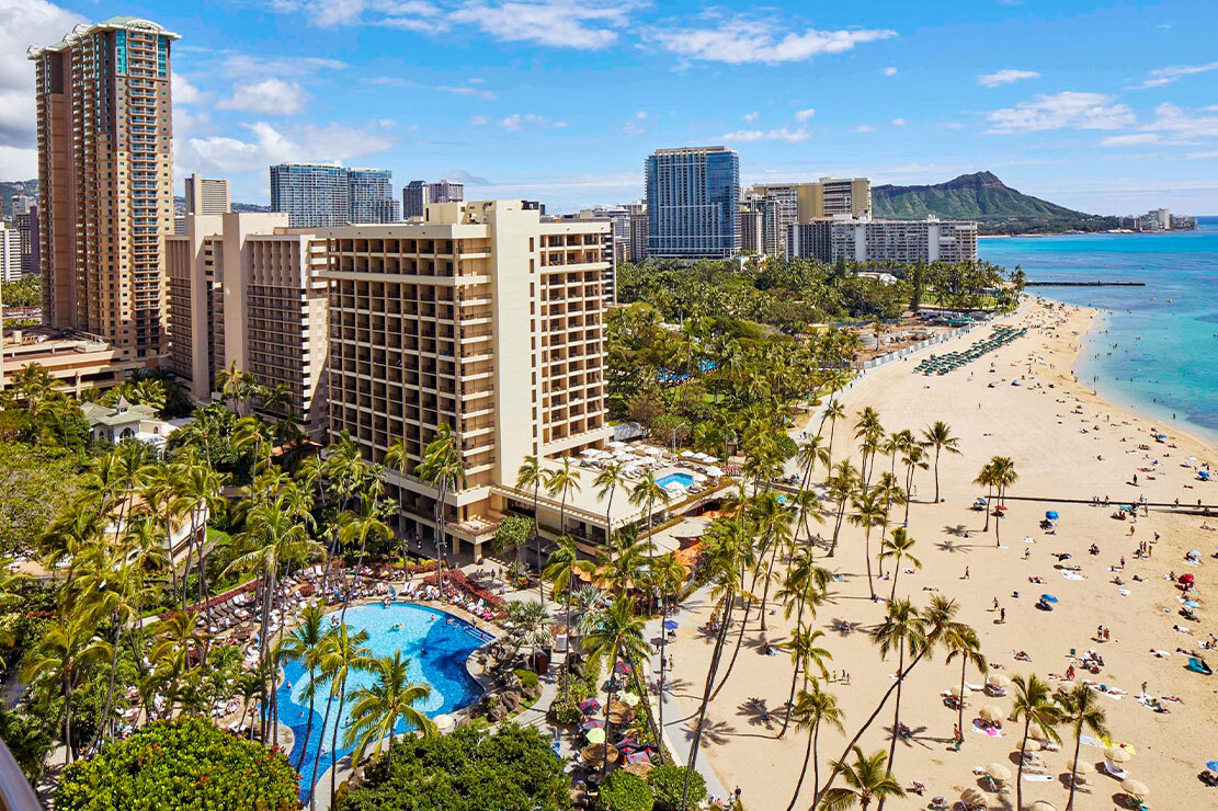 hilton-hawaiian-village-waikiki-beach-resort-day-pass-resortpass
