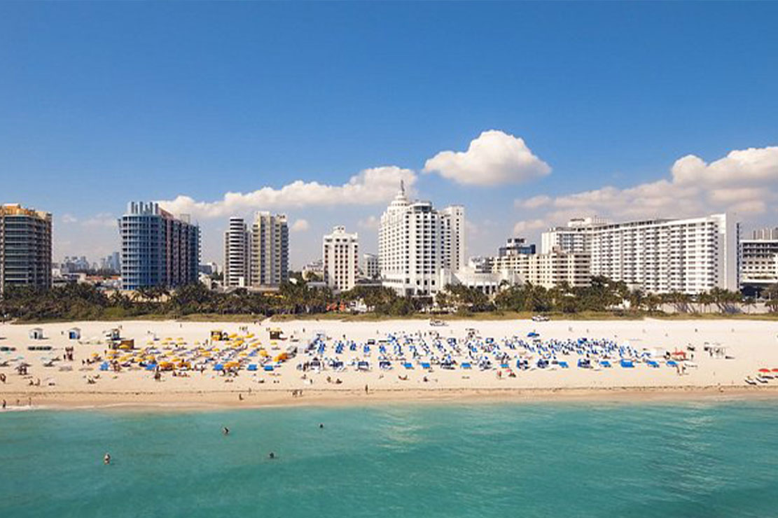 Sea Spa Loews Miami Beach Hotel pool