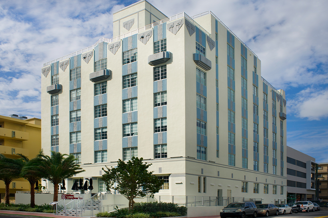 Hilton Garden Inn Miami South Beach pool