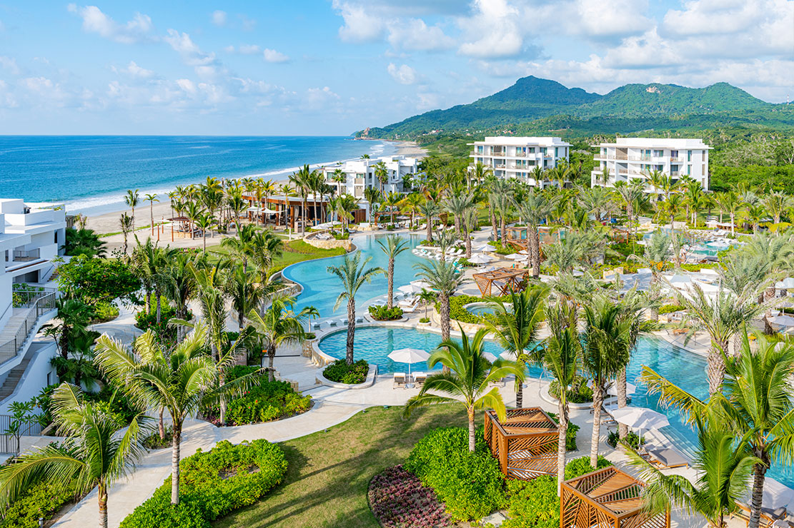 Conrad Punta de Mita pool