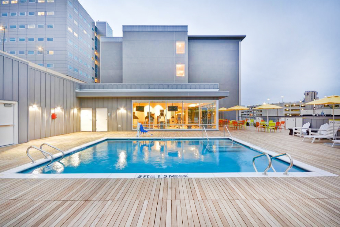 Home2 Suites by Hilton Dallas Downtown at Baylor Scott & White pool