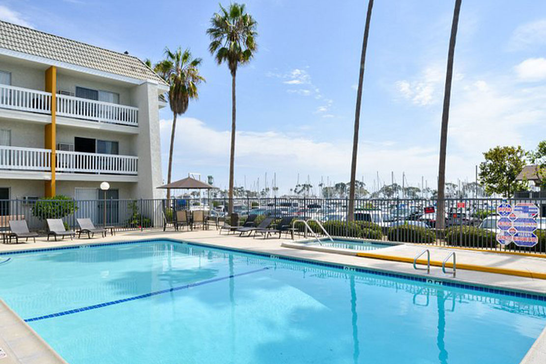 Dana Point Marina Inn pool