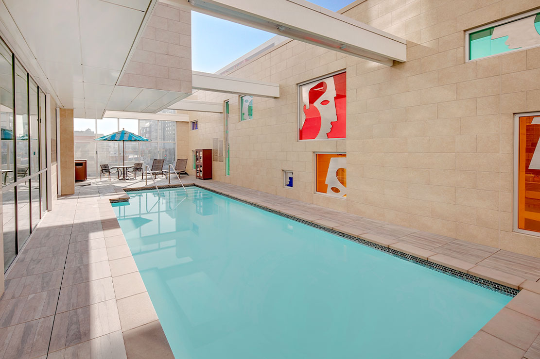 Hyatt Place Glendale / Los Angeles pool