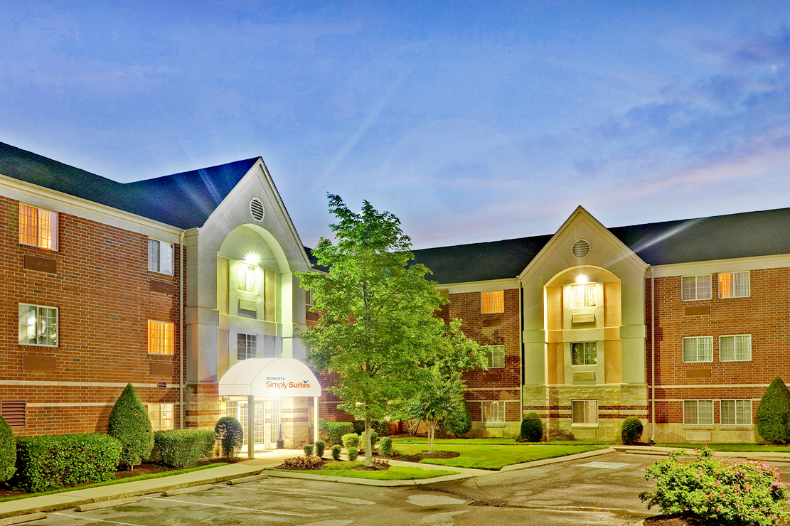 Sonesta Simply Suites Nashville Brentwood pool