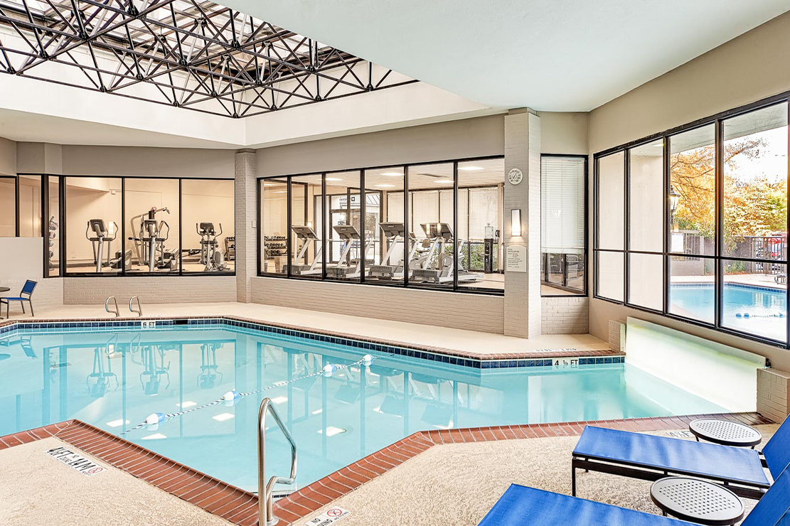 Sonesta Atlanta Northwest Galleria pool