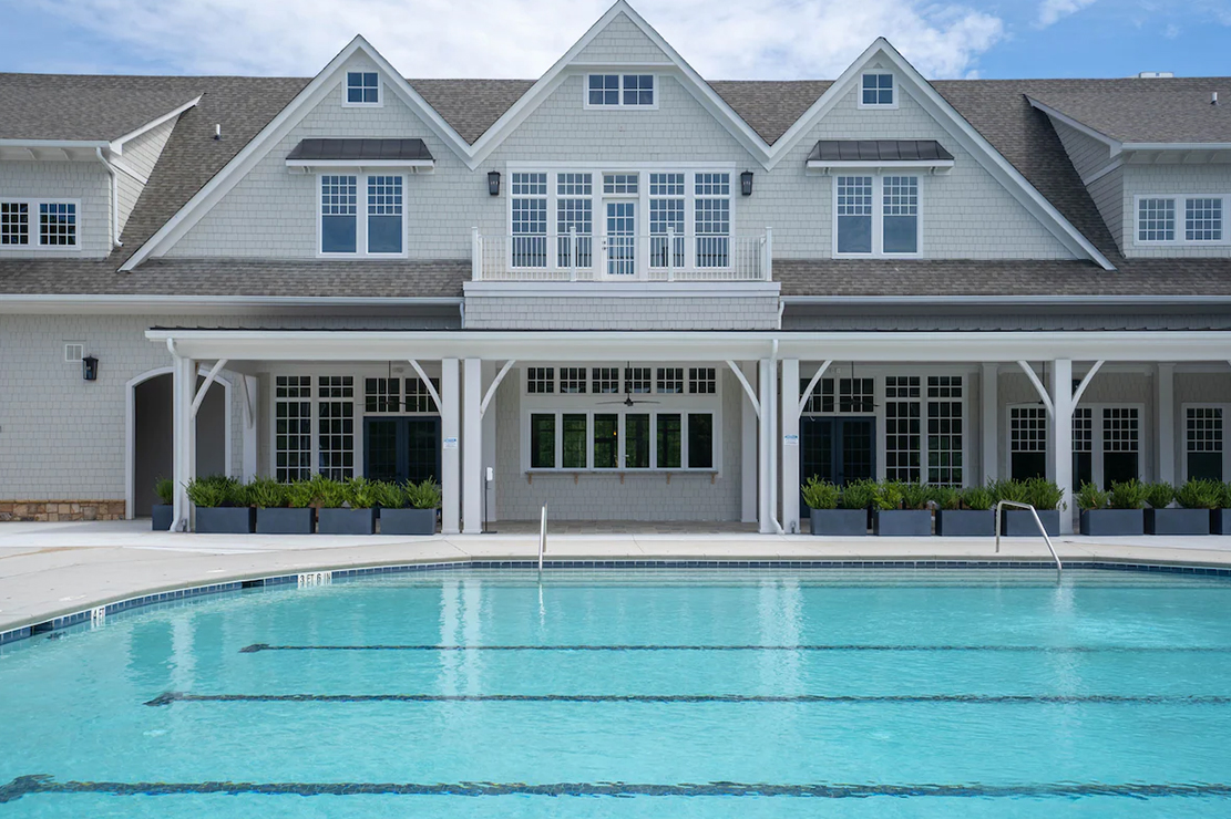 Foxhall Resort pool