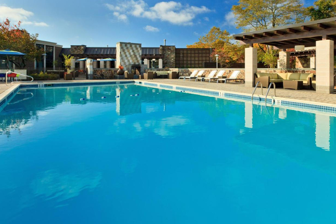 Hotel Indigo Long Island East End pool