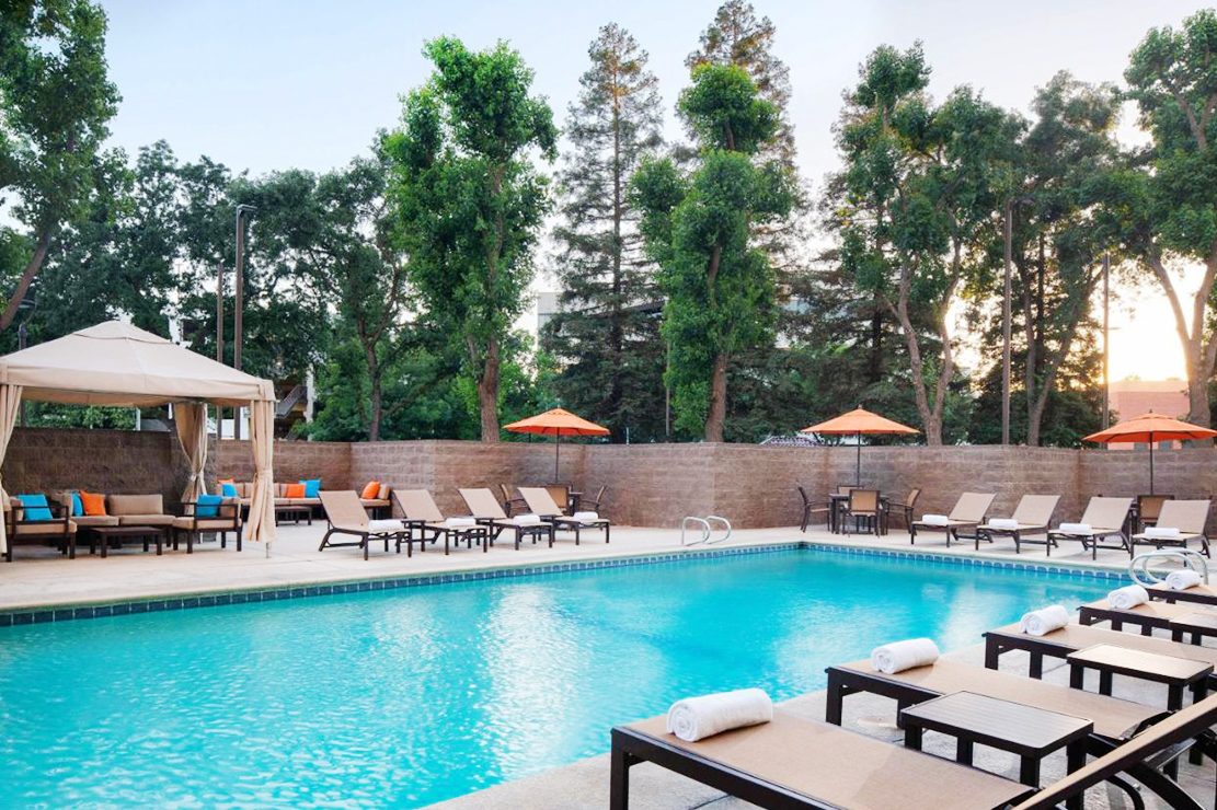 Visalia Marriott at the Convention Center pool