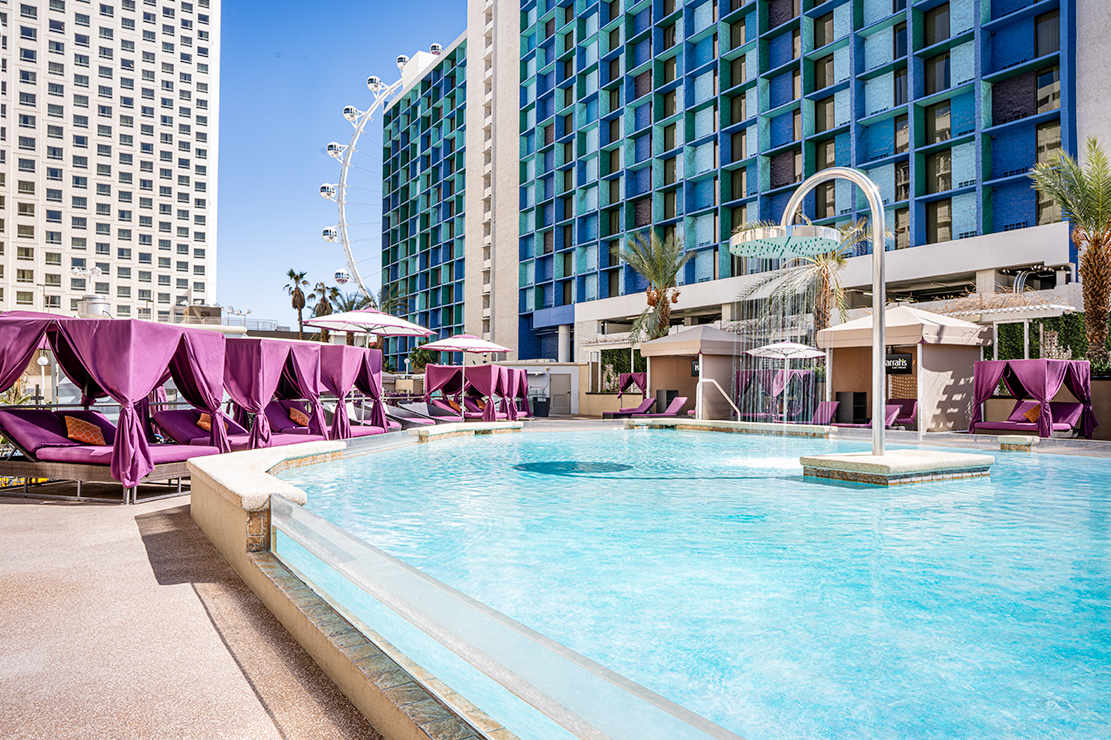 Harrah's Las Vegas Hotel & Casino pool