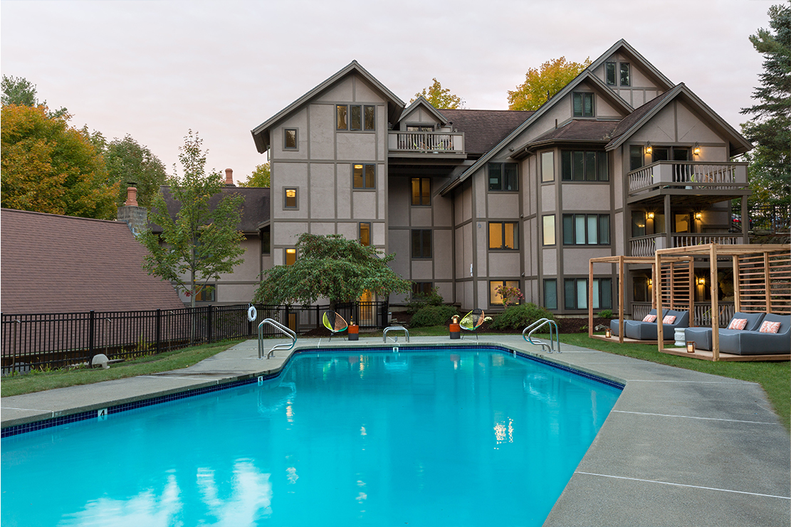 Field Guide Lodge pool