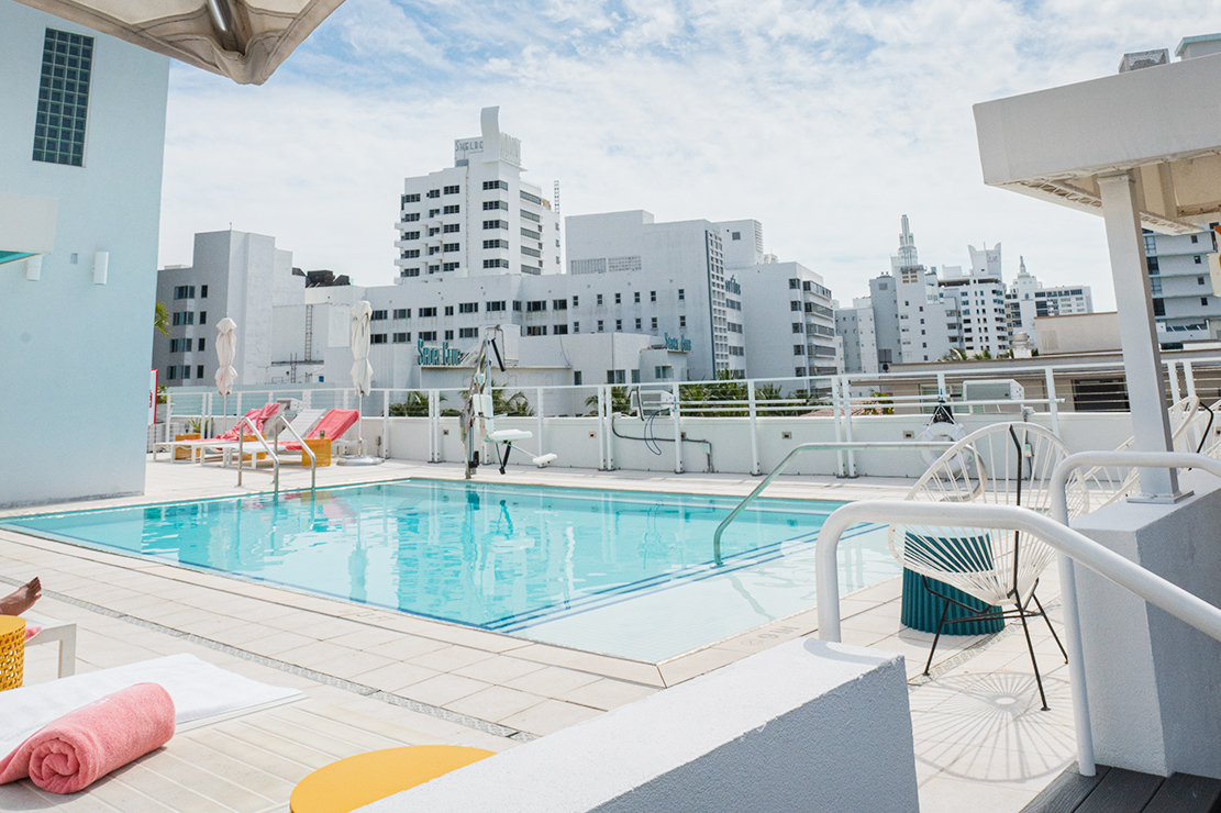 Hotel Greystone pool