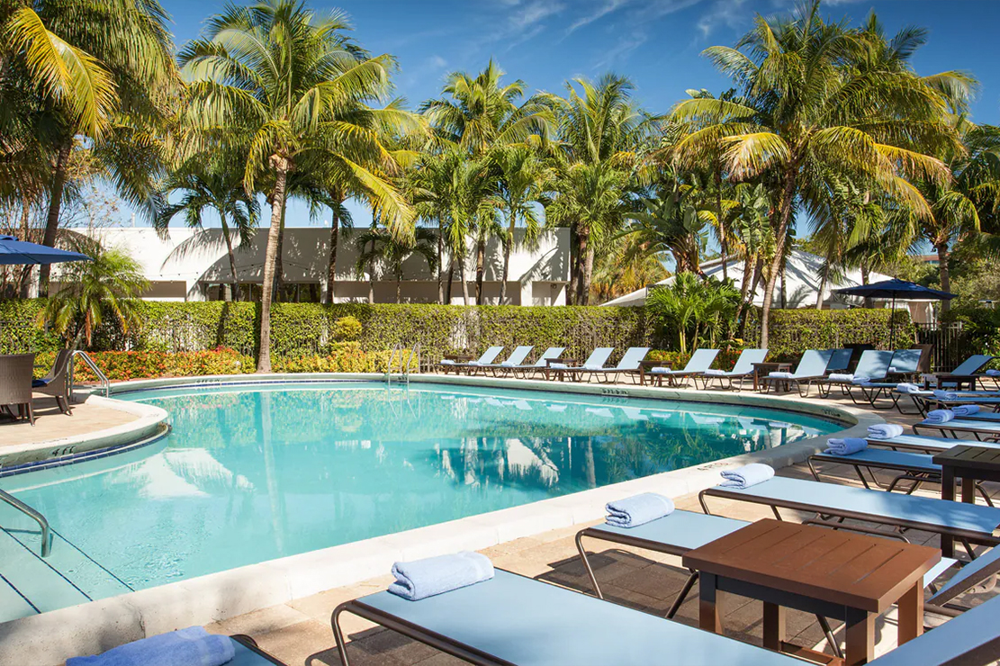 West Palm Beach Marriott pool