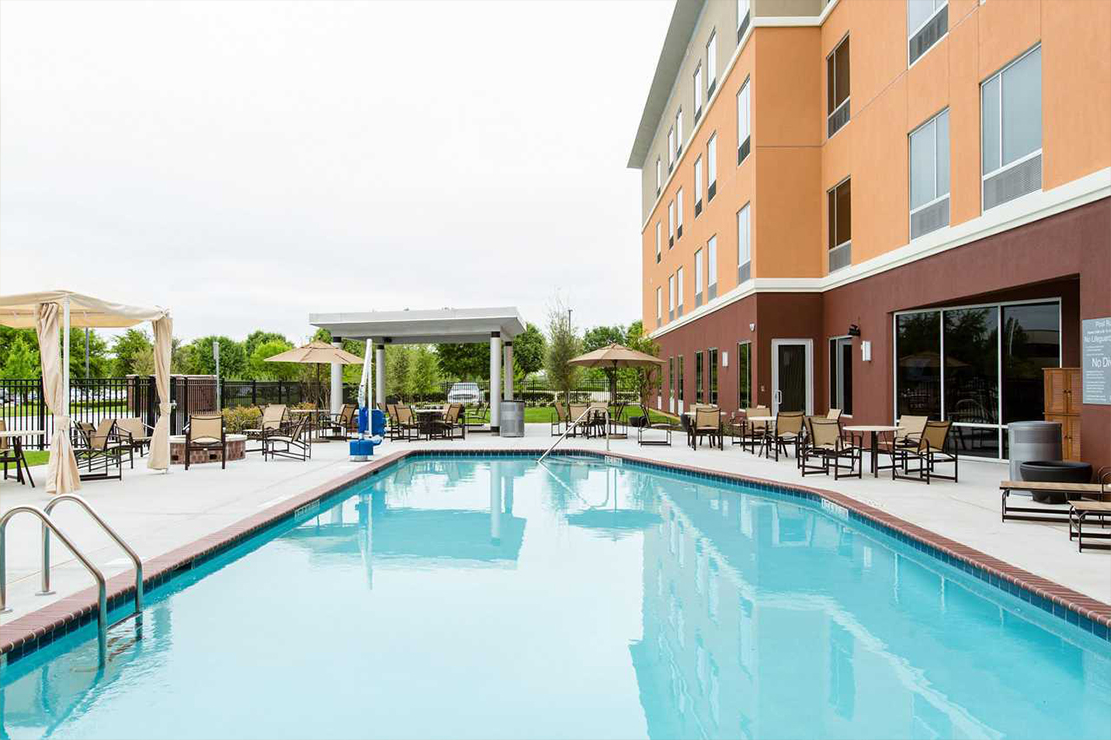 Cambria Hotel Plano Frisco pool