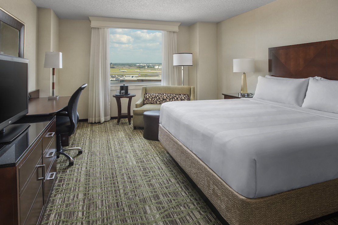 Philadelphia Airport Marriott pool