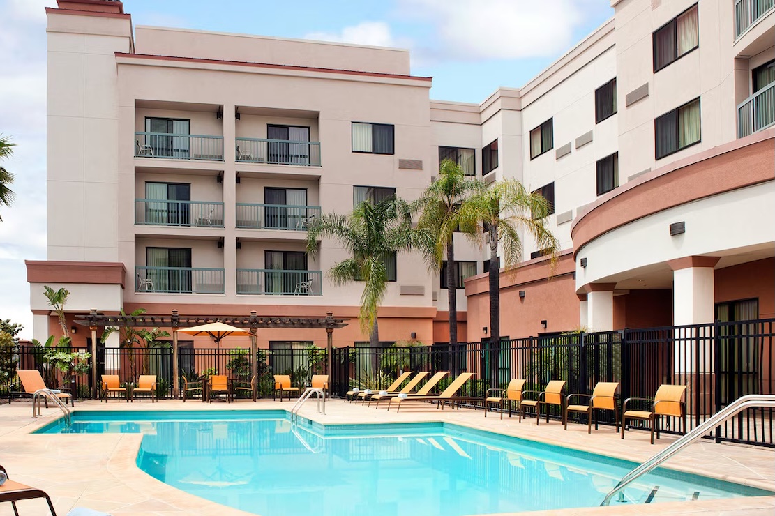 Courtyard Foothill Ranch Irvine East/Lake Forest pool