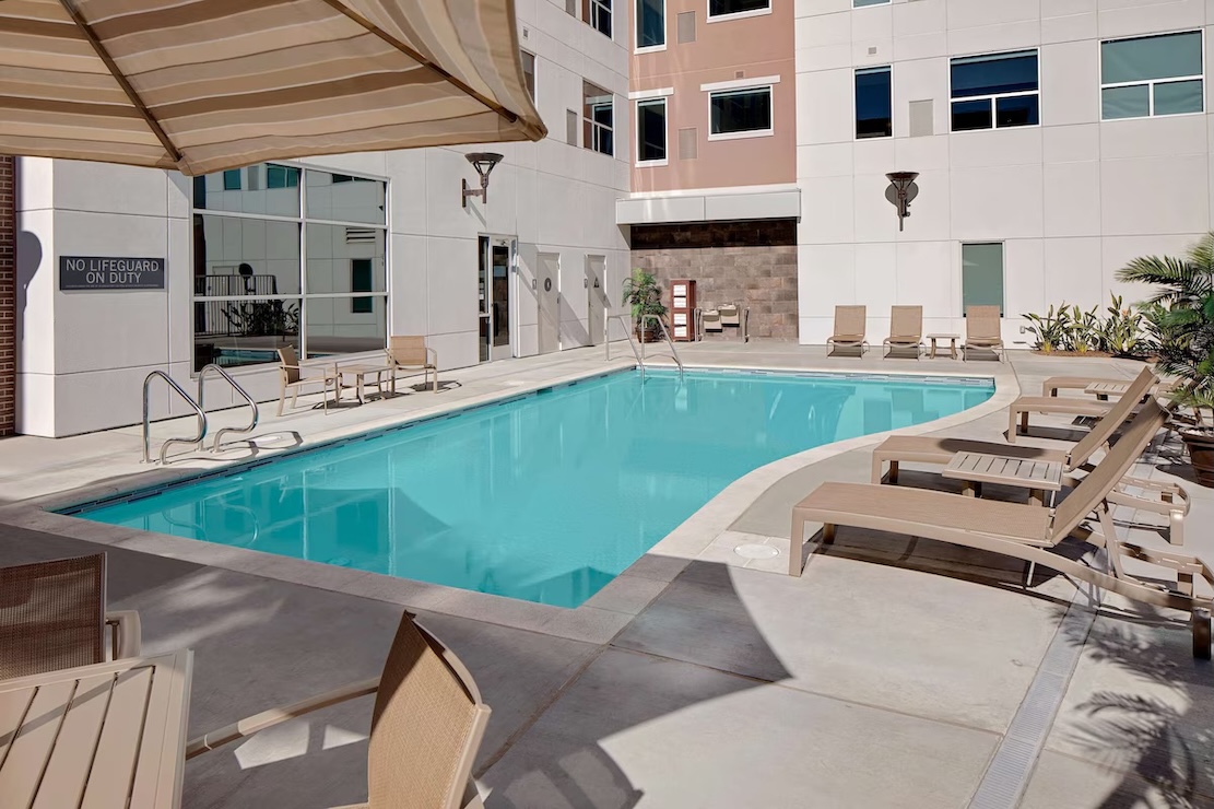 Hyatt House Irvine/John Wayne Airport pool