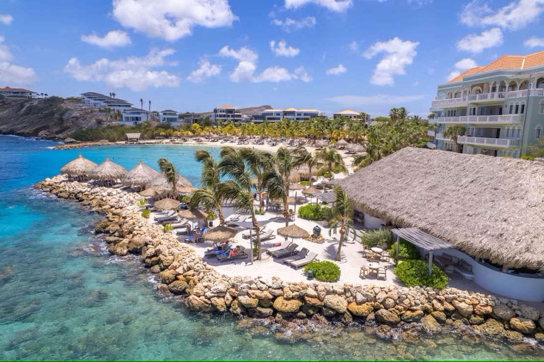 Blue Bay Curaçao Golf & Beach Resort pool