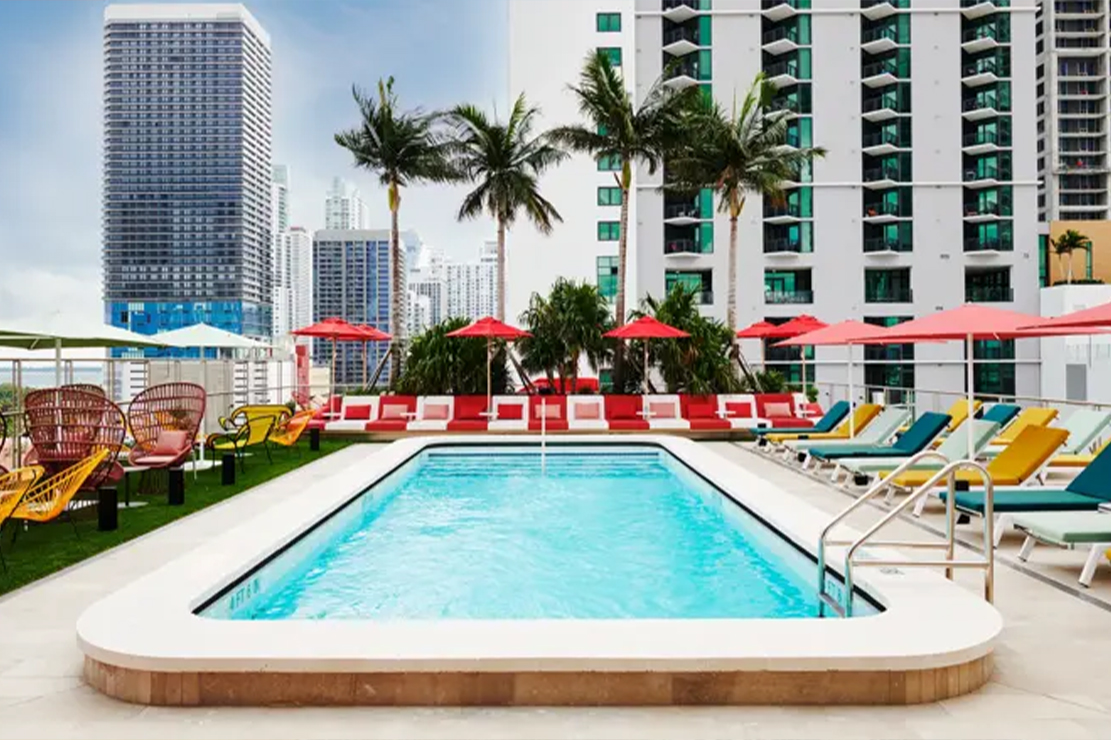 citizenM Worldcenter pool