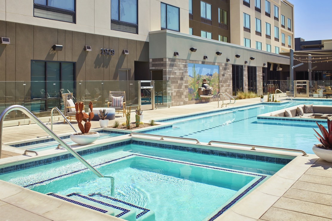 Fairfield Inn & Suites Tempe pool