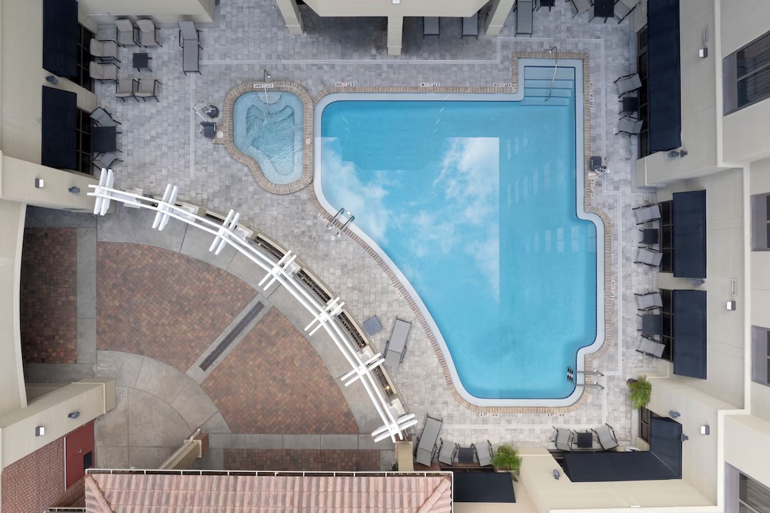 Hilton Garden Inn Jacksonville Downtown Southbank pool