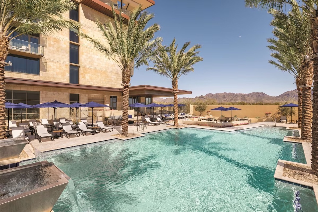 Hilton North Scottsdale at Cavasson pool