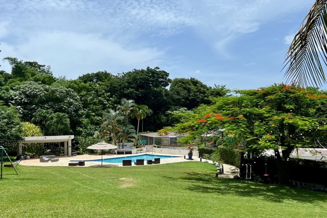 Jardin Al Bosque - Glamping & Venue pool