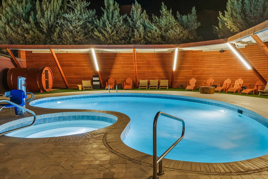 Wolfe's Hotel Moab pool