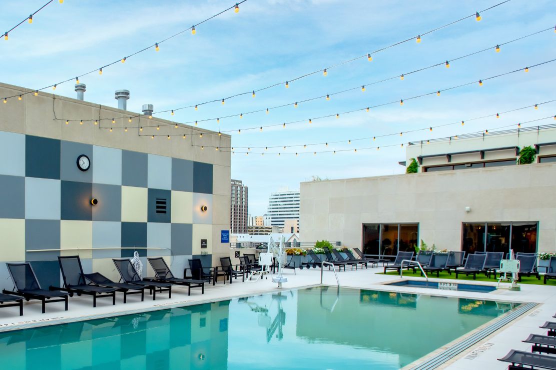 Hilton Austin pool