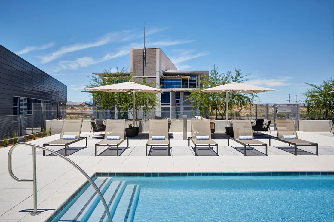 AC Hotel Phoenix Tempe/Downtown pool