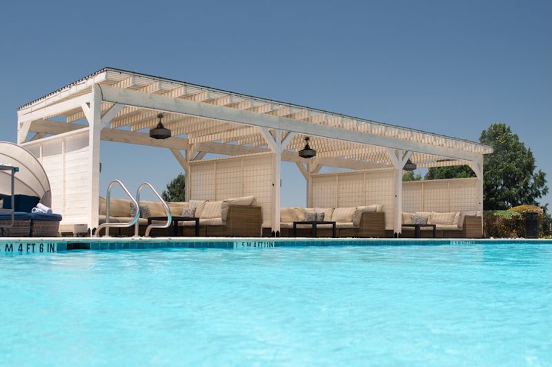 Hilton Dallas Rockwall Lakefront pool