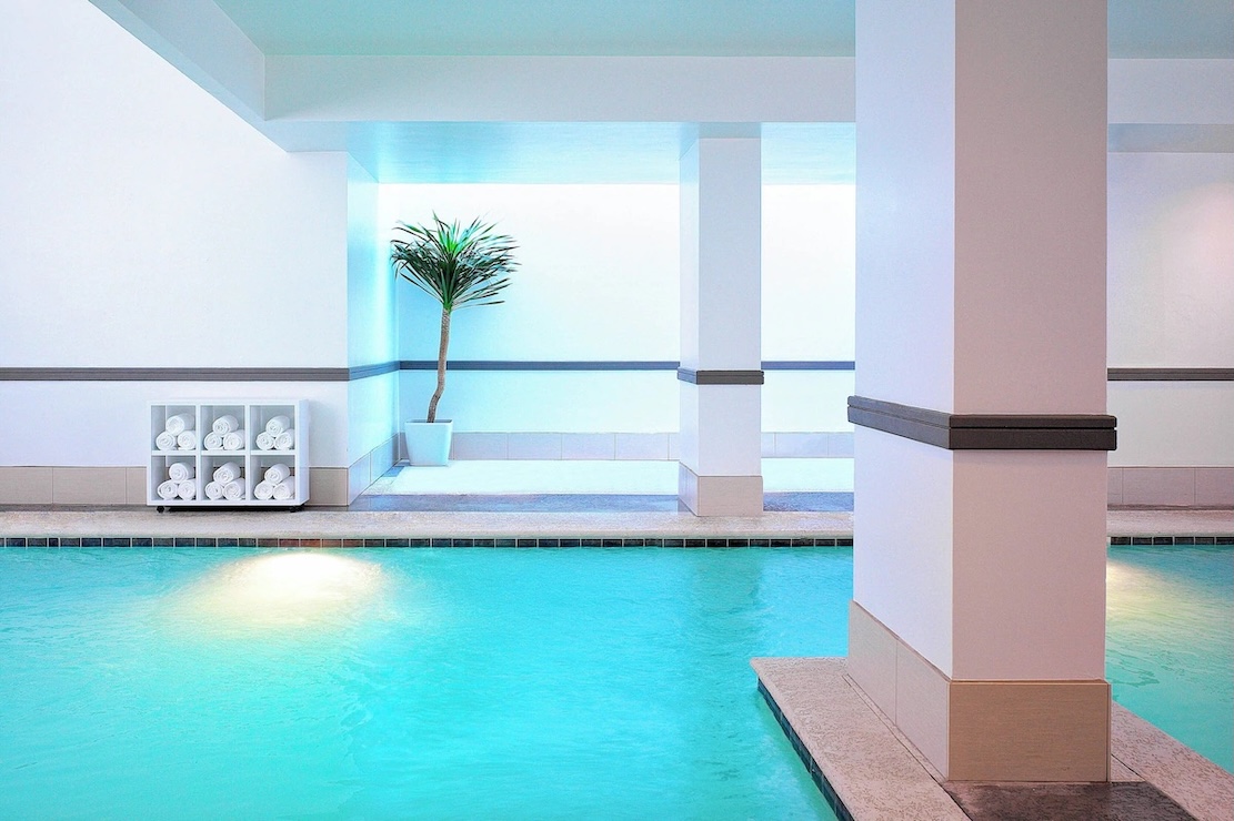 Le Meridien Dallas by the Galleria pool