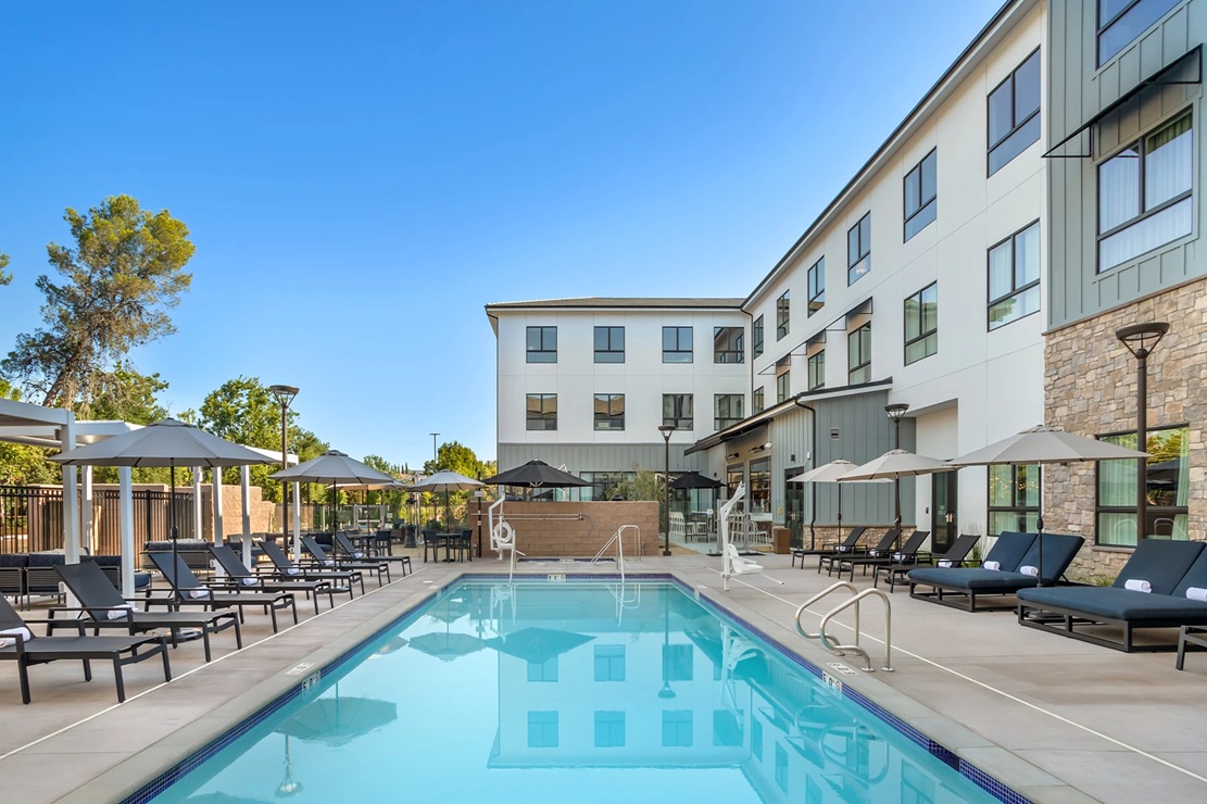 Cambria Hotel Templeton - Paso Robles pool