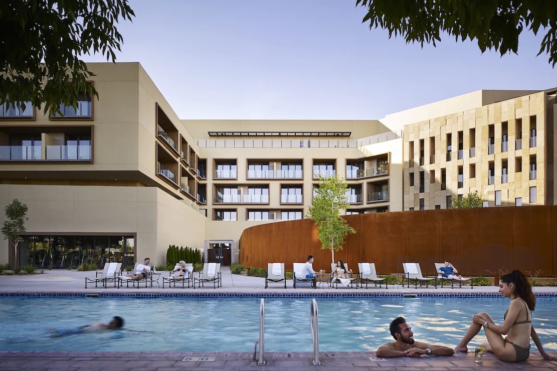 Hotel Chaco pool