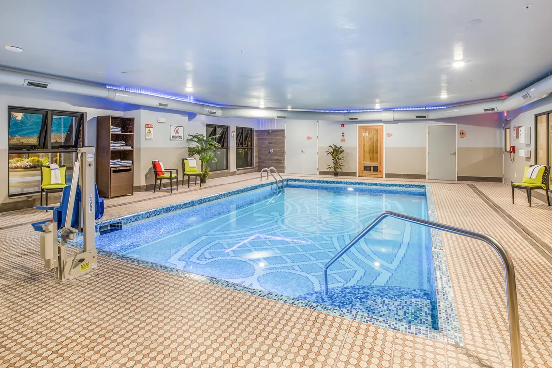 The Leo Collection Detroit pool