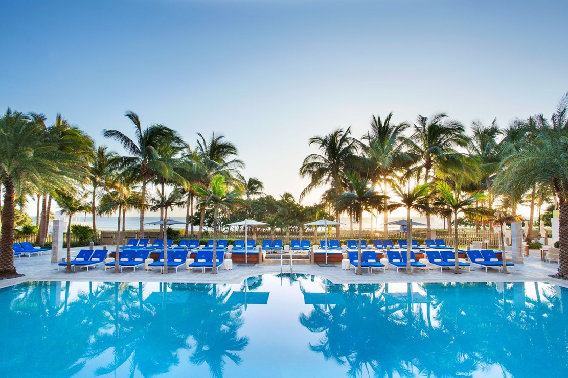The St. Regis Bal Harbour Resort pool