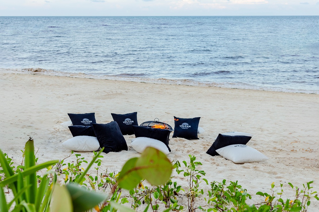 AMAI Beach Club - All Inclusive pool