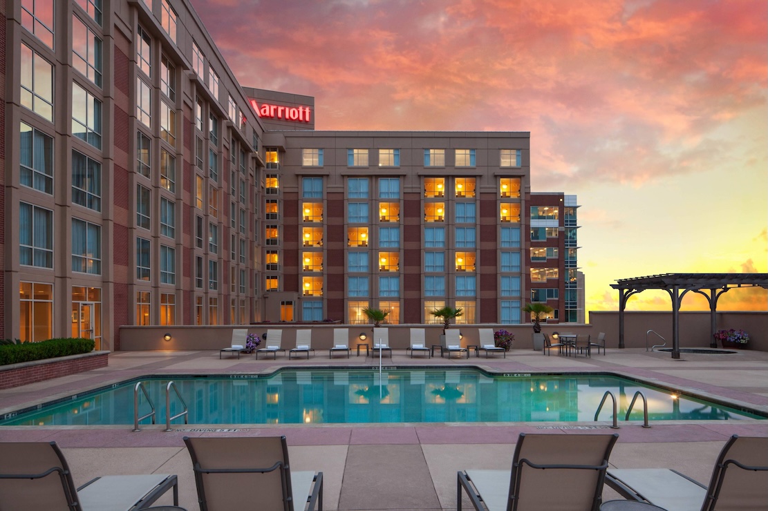Houston Marriott Sugar Land pool