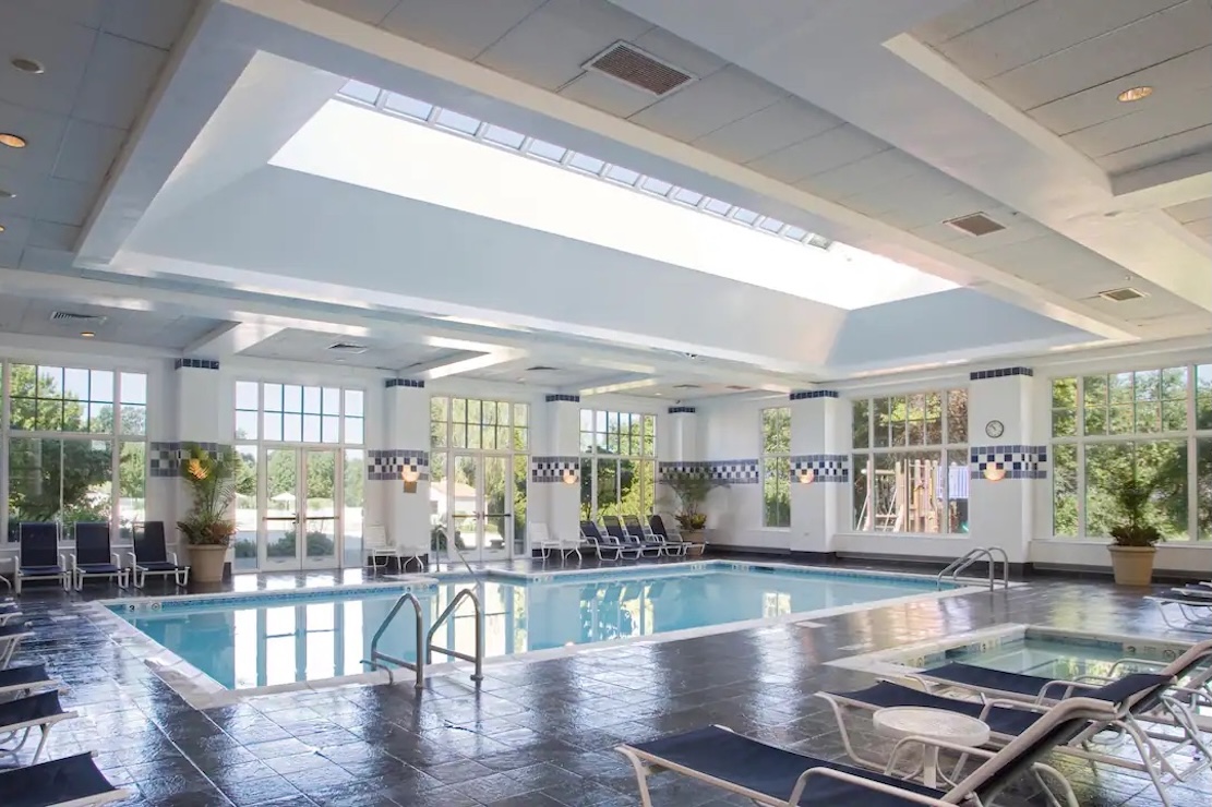 Hyatt Regency Long Island pool