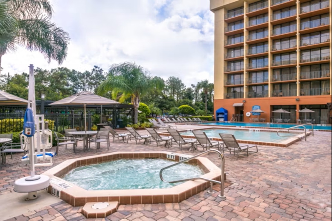 Holiday Inn & Suites Orlando SW - Celebration Area pool