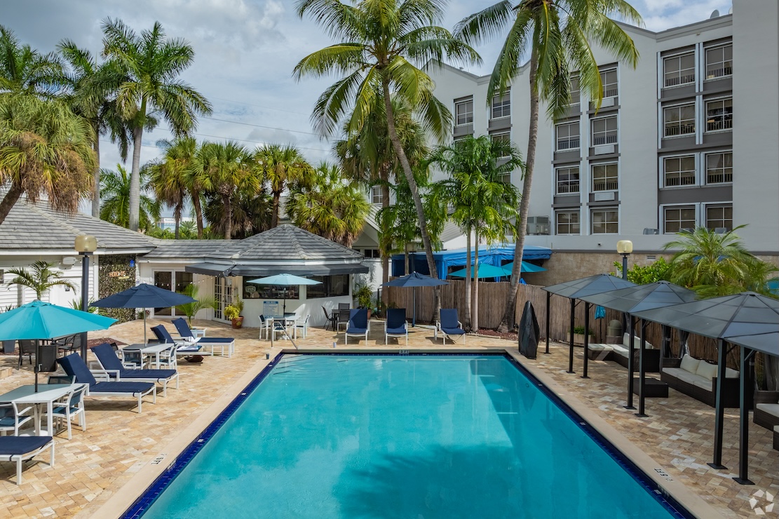 Hotolos Club Hotel pool