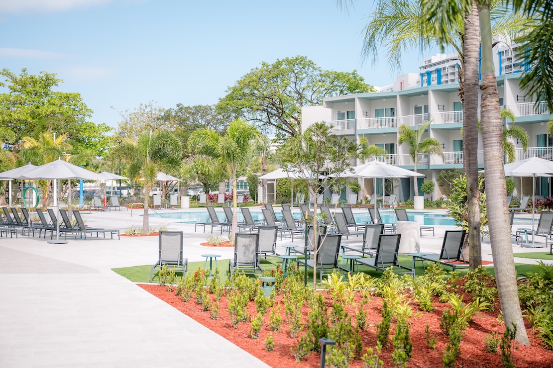 Hyatt Centric San Juan - Isla Verde pool