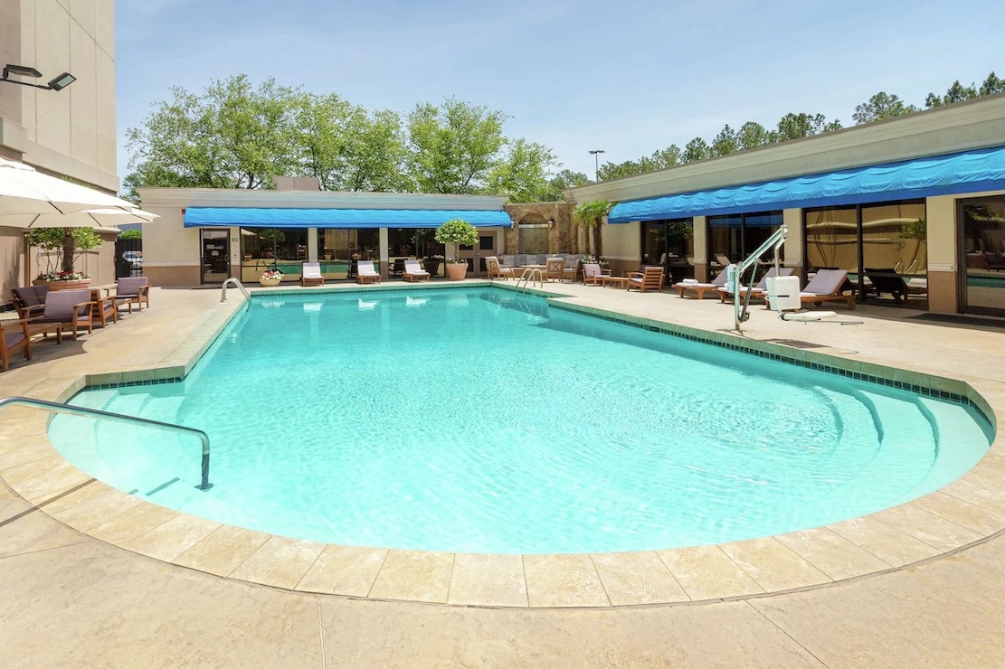 Hilton Jackson pool