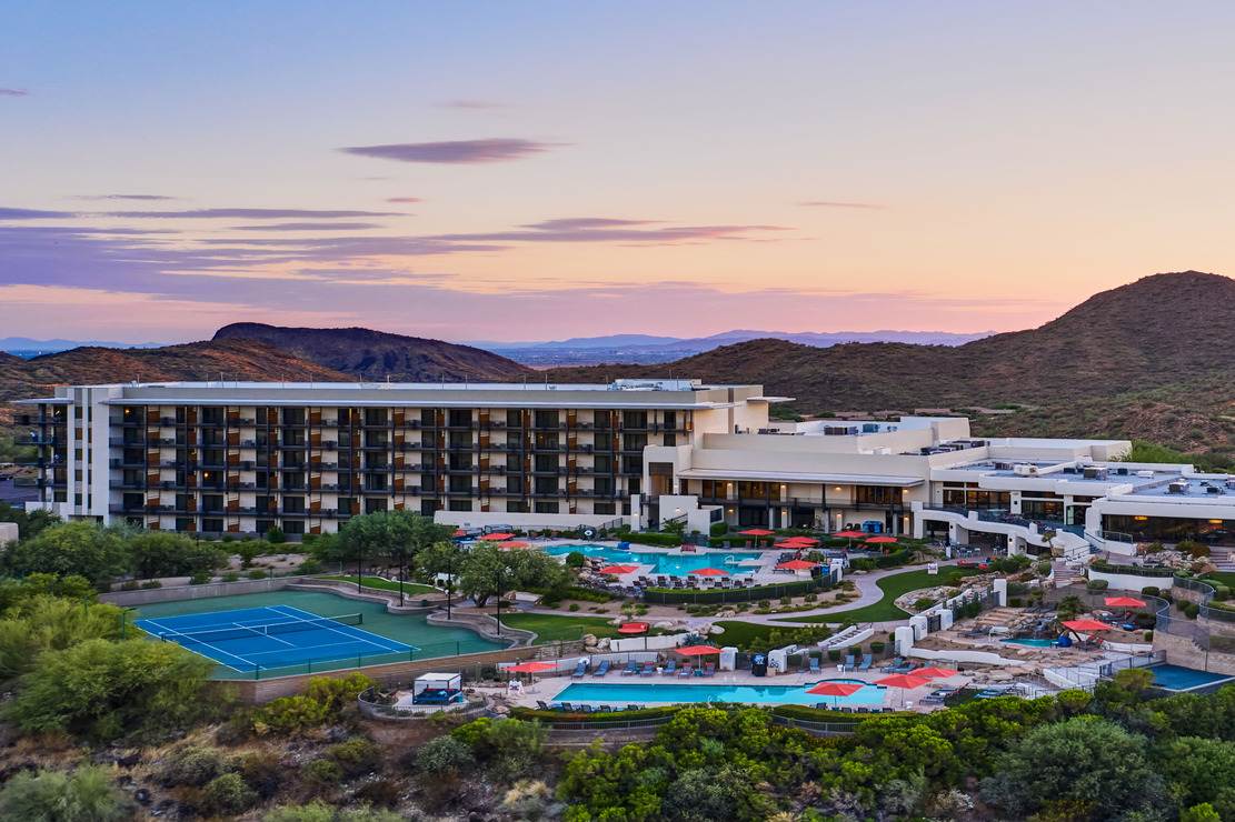 ADERO Scottsdale Resort, Autograph Collection pool