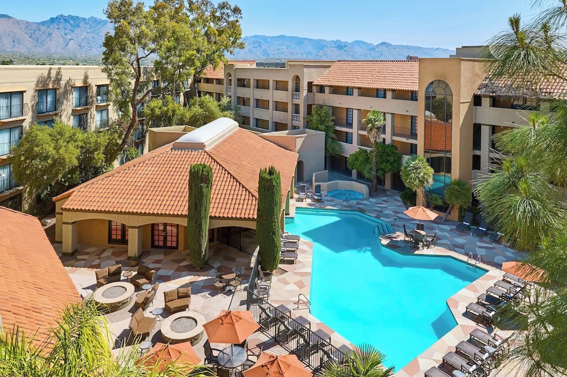 Sheraton Tucson Hotel & Suites pool
